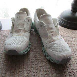 ON Cloud Swiss Enggineering + Size 10